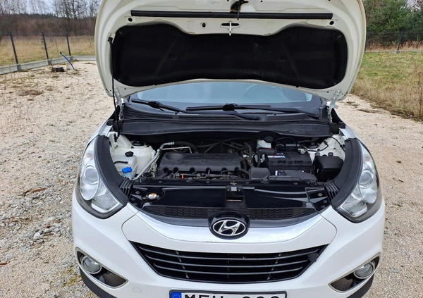 Hyundai ix35 cena 25900 przebieg: 242363, rok produkcji 2011 z Kielce małe 352